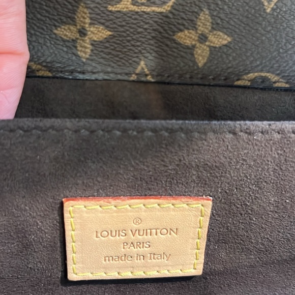 Louis Vuitton Pochette Metis monogram - Picture 7 of 9